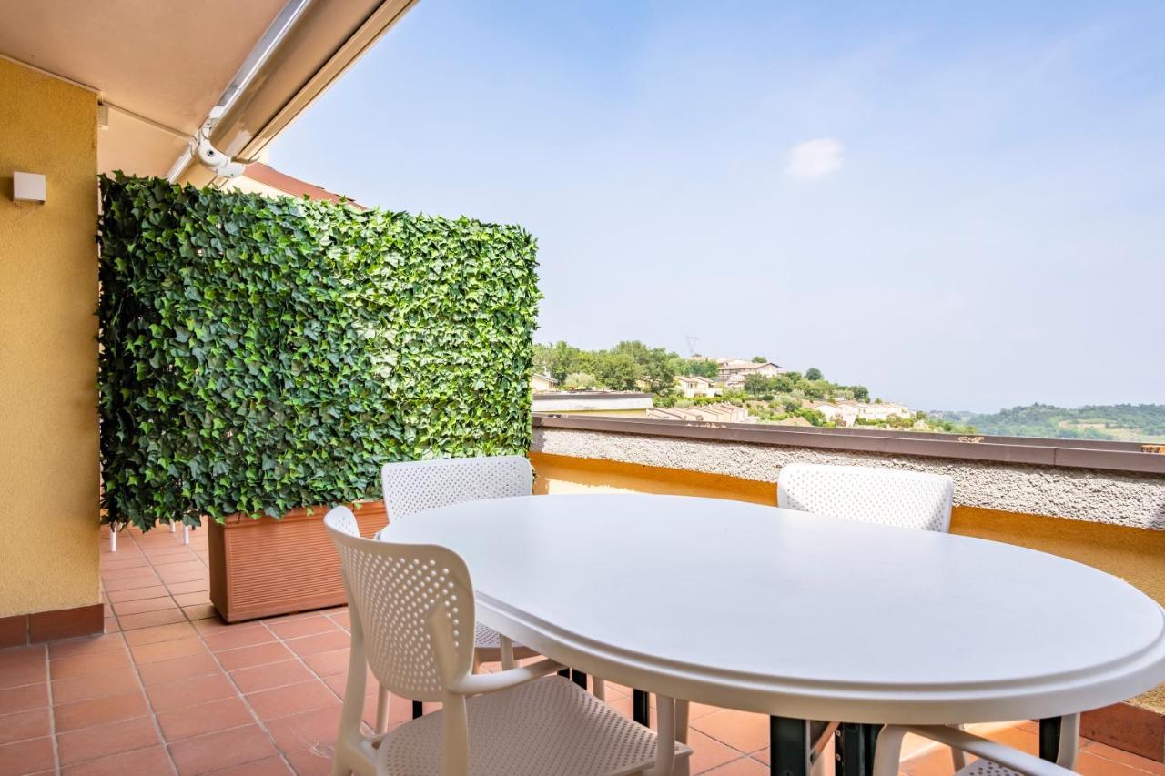 L&M Apartments - Pool - By Host4U Muscoline Ngoại thất bức ảnh