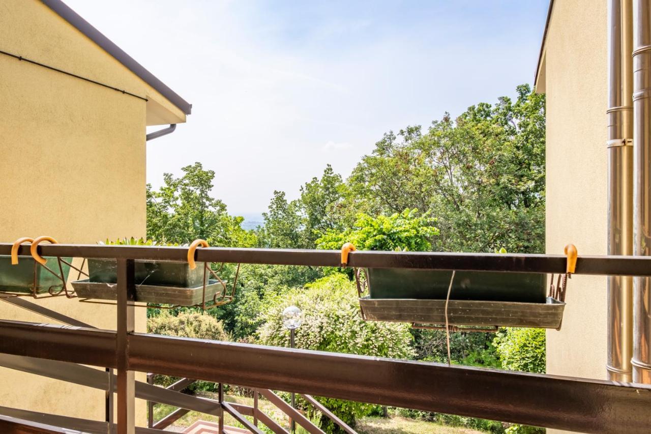 L&M Apartments - Pool - By Host4U Muscoline Ngoại thất bức ảnh