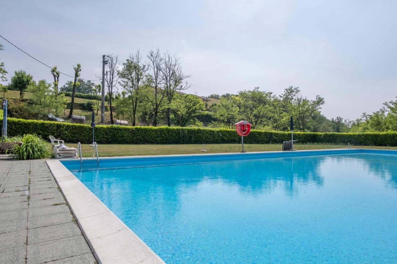 L&M Apartments - Pool - By Host4U Muscoline Ngoại thất bức ảnh