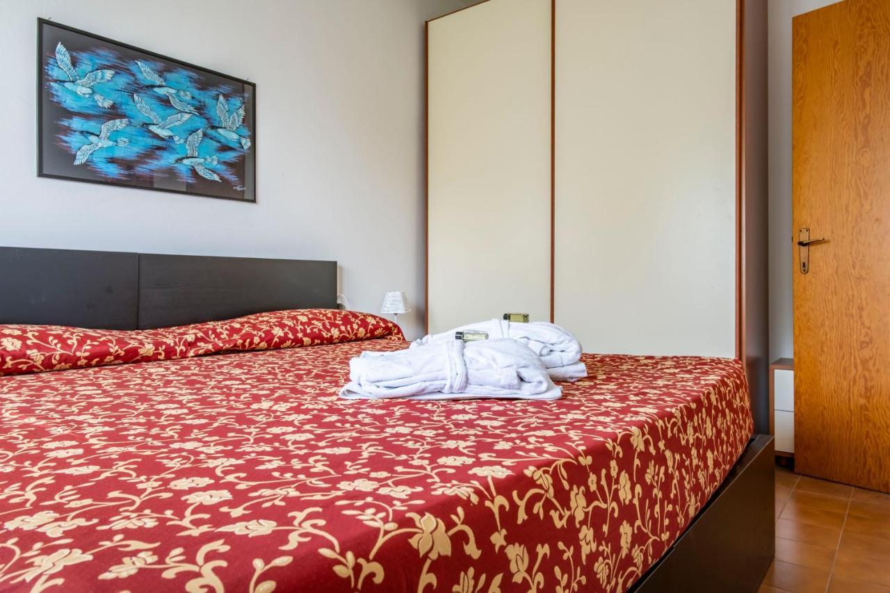 L&M Apartments - Pool - By Host4U Muscoline Ngoại thất bức ảnh