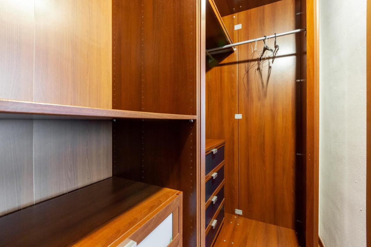 L&M Apartments - Pool - By Host4U Muscoline Ngoại thất bức ảnh