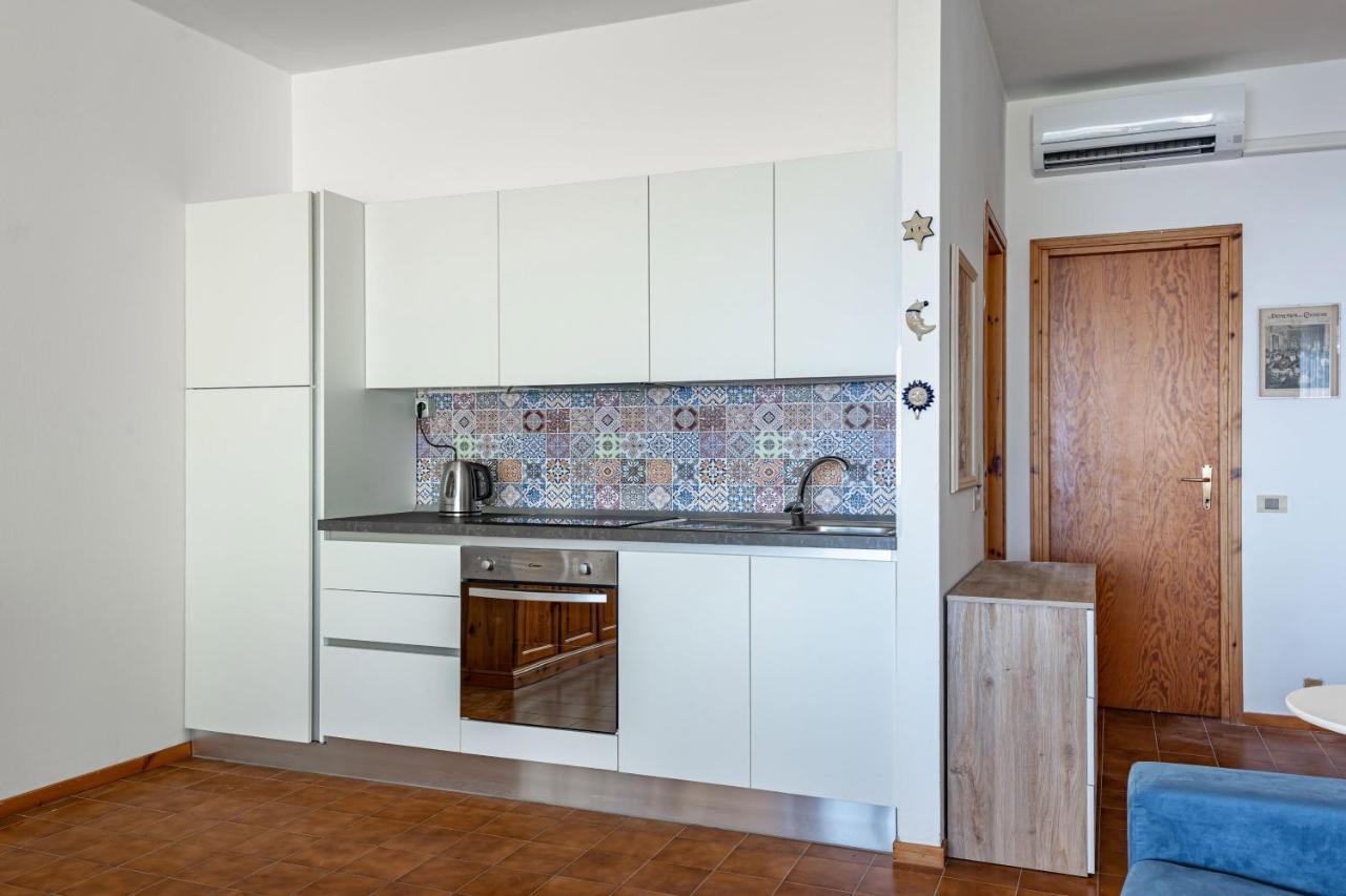 L&M Apartments - Pool - By Host4U Muscoline Ngoại thất bức ảnh