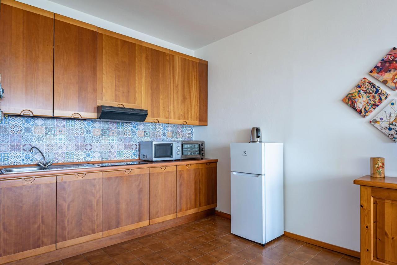 L&M Apartments - Pool - By Host4U Muscoline Ngoại thất bức ảnh