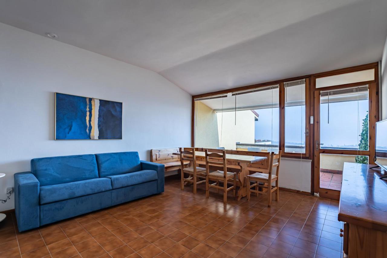 L&M Apartments - Pool - By Host4U Muscoline Ngoại thất bức ảnh